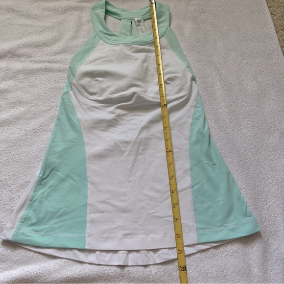 Lululemon Run Make It Count Tank Top Open Back
Aquamarine Green and White Size 4 - Picture 4 of 7